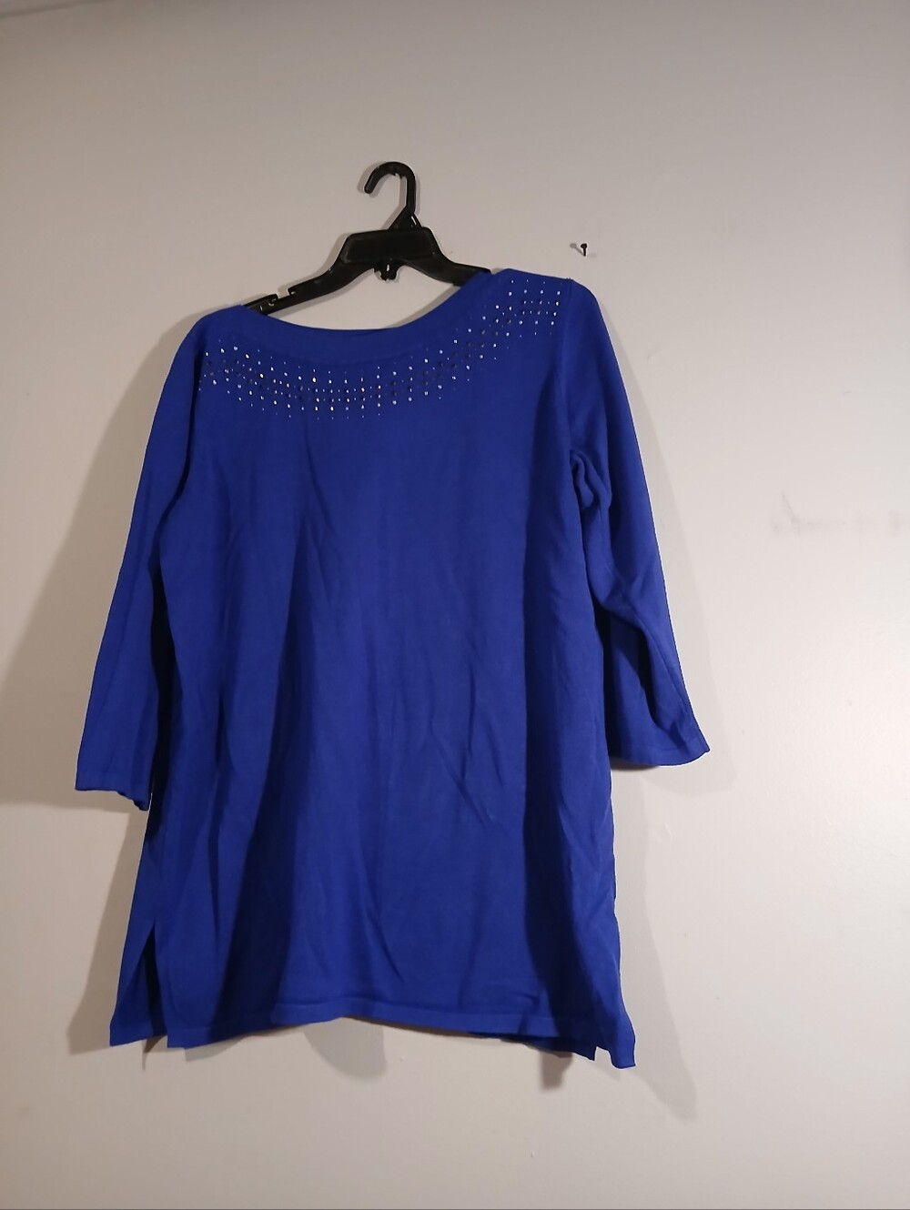 Cable &guage Blue Women's Embellished Boatneck Top Size XL.